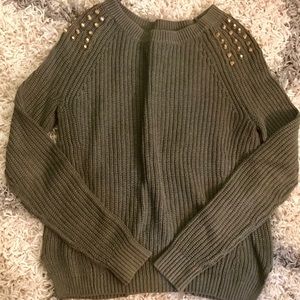 Olive studded shoulder sweater !